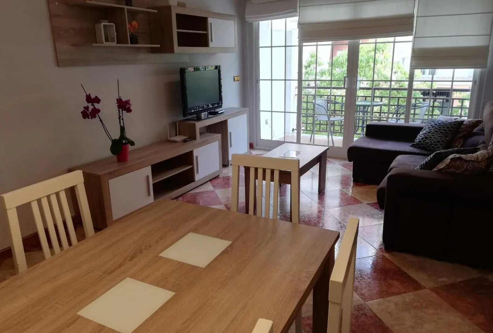 Apartamento Olivia contacts